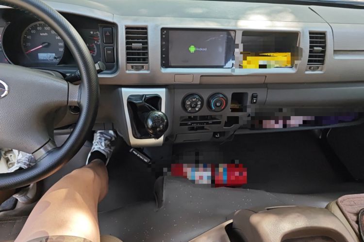 Used Joylong A4 2018 2.0T Standard Version Audio And AC Panel