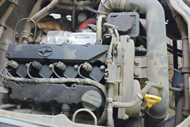 Used Joylong A5 2018 2.0T Luxury Model Engine Bay Right