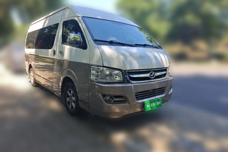 Used Joylong A5 2018 2.0T Luxury Model Front Right 45 Deg