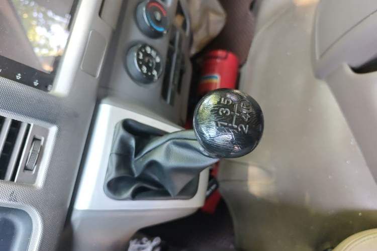 Used Joylong A5 2018 2.0T Luxury Model Gear Lever