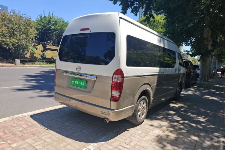 Used Joylong A5 2018 2.0T Luxury Model Rear Right 45 Deg