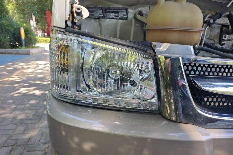 Used Joylong A5 2018 2.0T Luxury Model Right Front Headlight