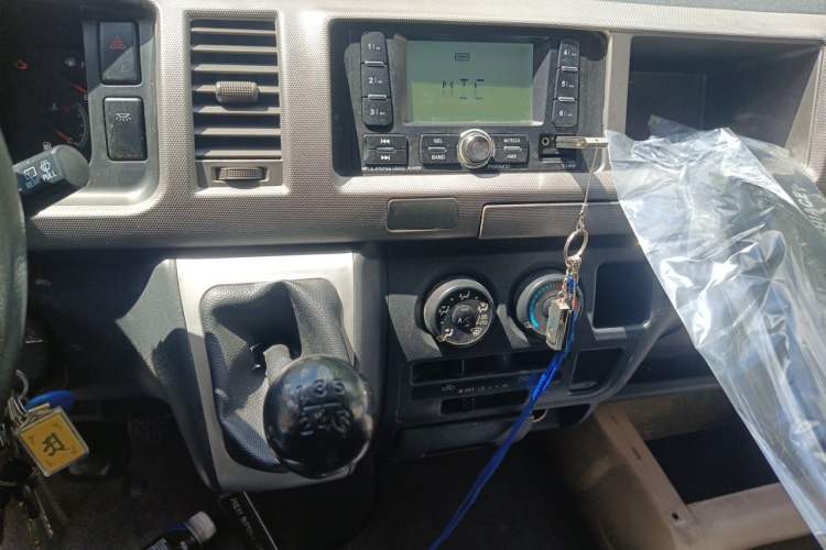 Used Joylong A6 2015 2.8T Luxury Version JE4D28A Audio And AC Panel