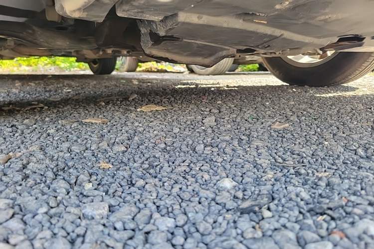 Used Joylong iFly 2014 2.4L Luxury Model Chassis Front Right