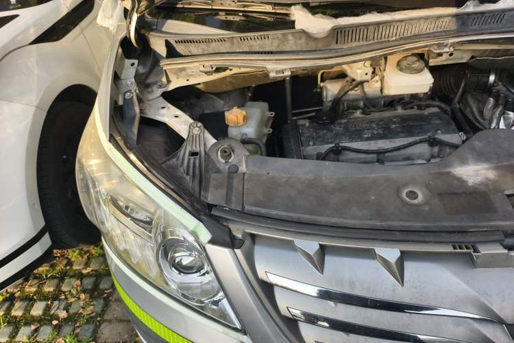 Used Joylong iFly 2017 2.0L Manual Standard Edition Engine Bay Right