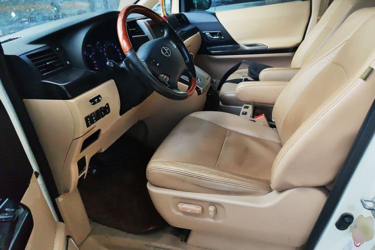 Used Joylong iFly 2017 2.4L Automatic Supreme Model Left Front Seat