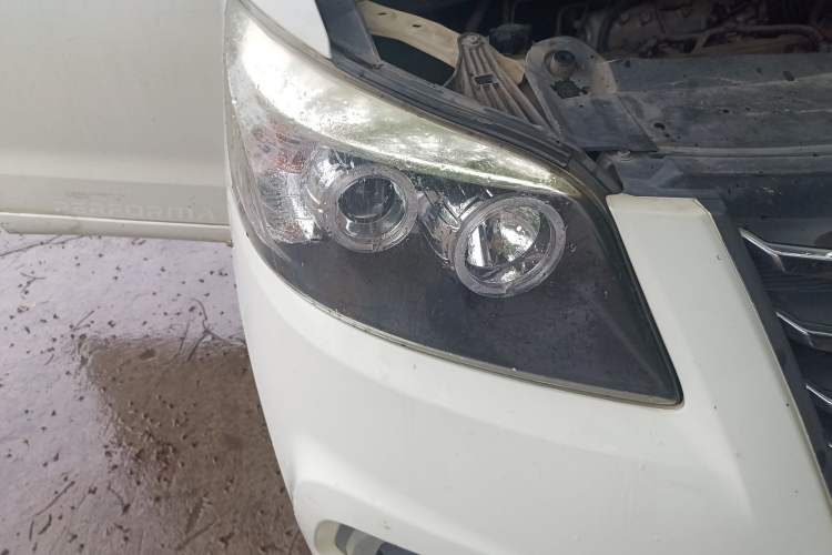 Used Joylong iFly 2017 2.0L Manual Standard Edition Right Front Headlight