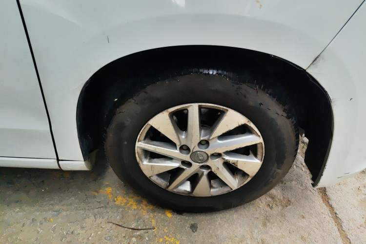 Used Joylong iFly 2017 2.4L Automatic Supreme Model Right Front Wheel Hub