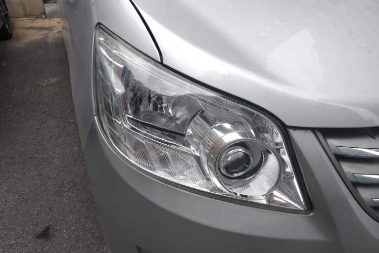 Used Joylong iFly 2018 2.0T Dual-Clutch Luxury Version Right Front Headlight