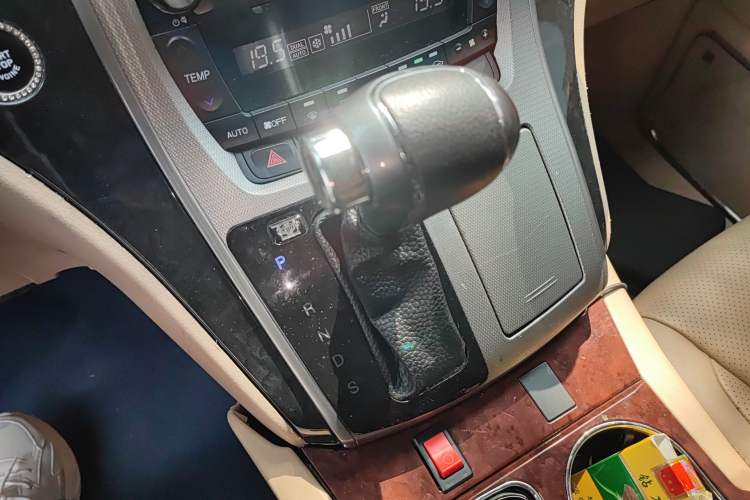 Used Joylong iFly 2018 2.0T Dual-Clutch Luxury Version Gear Lever
