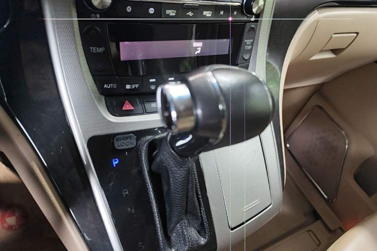 Used Joylong iFly 2018 2.0T Dual-Clutch Luxury Version Gear Lever