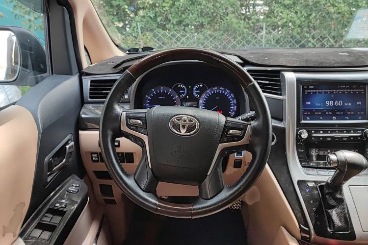 Used Joylong iFly 2018 2.0T Dual-Clutch Luxury Version Steering Wheel