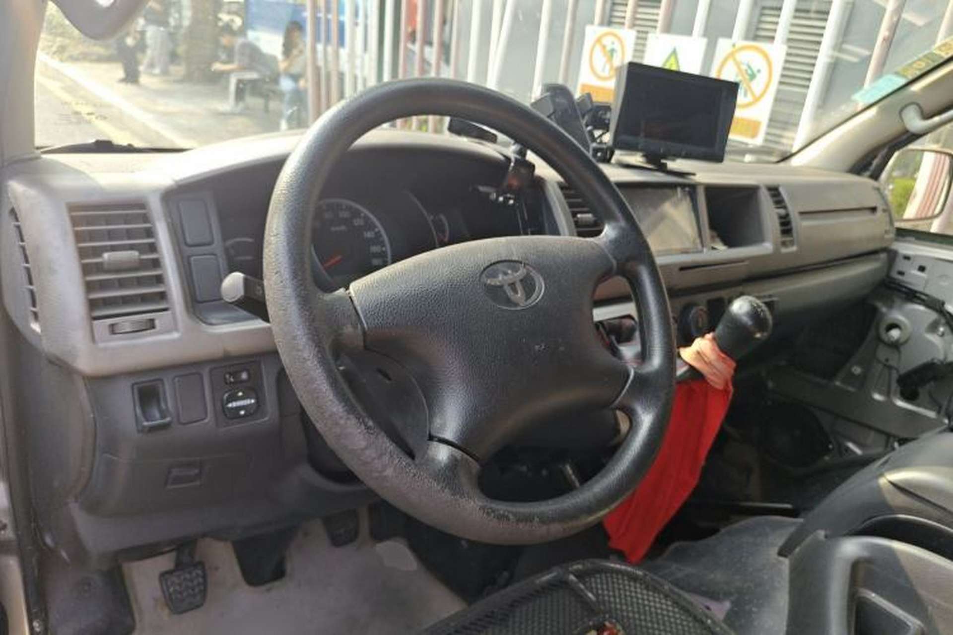 Used Joylong Large MPV 2012 2.4L Gasoline Happy Journey 4RB2 Steering Wheel