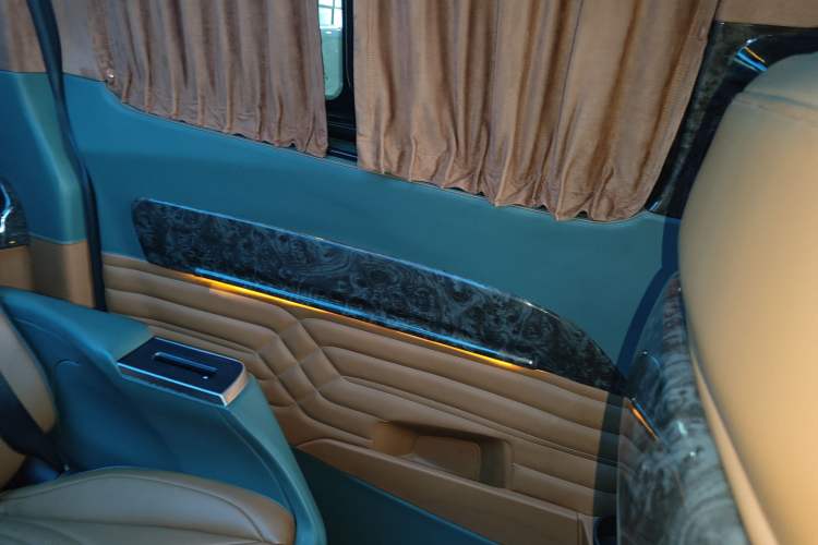 Used Juntian Black Warrior Youth 2022 2.0T Top-of-the-Line Version Left Rear Door Interior