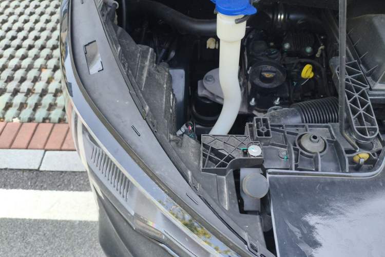 Used Juntian Black Warrior Youth  Engine Bay Right
