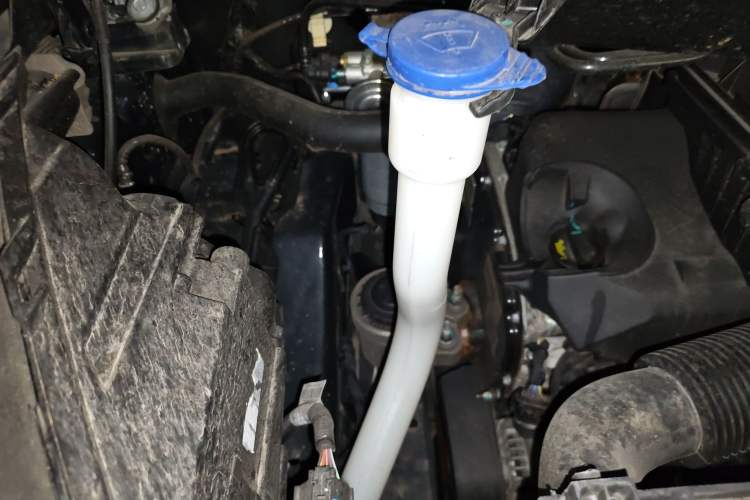 Used Juntian Black Warrior Youth 2023 2.0T Diesel Standard Edition Engine Bay Right