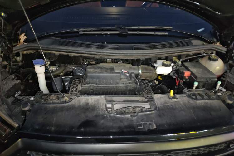 Used Juntian Black Warrior Youth 2023 2.0T Diesel Standard Edition Engine Bay