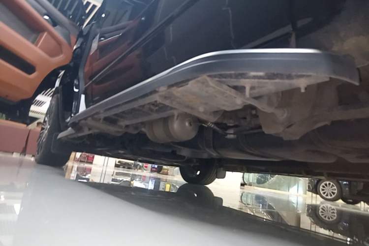 Used Juntian Black Warrior Youth 2023 2.0T Diesel Standard Edition Left Side Sill