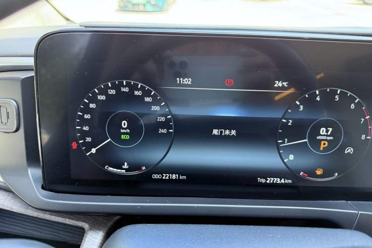 Used Juntian Black Warrior Youth 2023 2.0T Gasoline Standard Edition Odometer Close Up