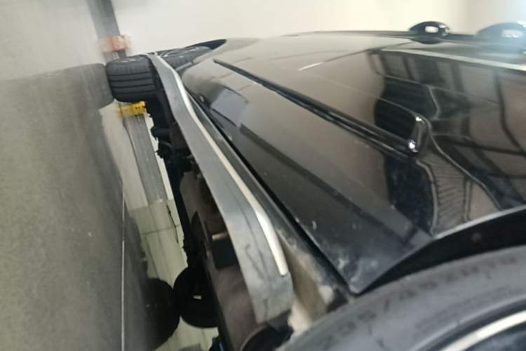 Used Juntian Black Warrior Youth 2023 2.0T Gasoline Standard Edition Right Side Sill