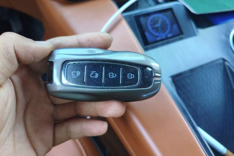 Used Juntian Black Warrior Youth  Vehicle Key