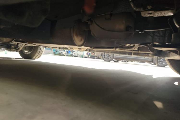 Used Juntian Black Warrior Youth 2025 2.0T Gasoline Top-of-the-Line Version Chassis Front Right