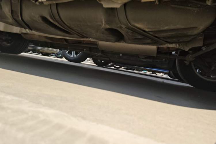 Used Juntian Black Warrior Youth 2025 2.0T Gasoline Top-of-the-Line Version Chassis Rear Left