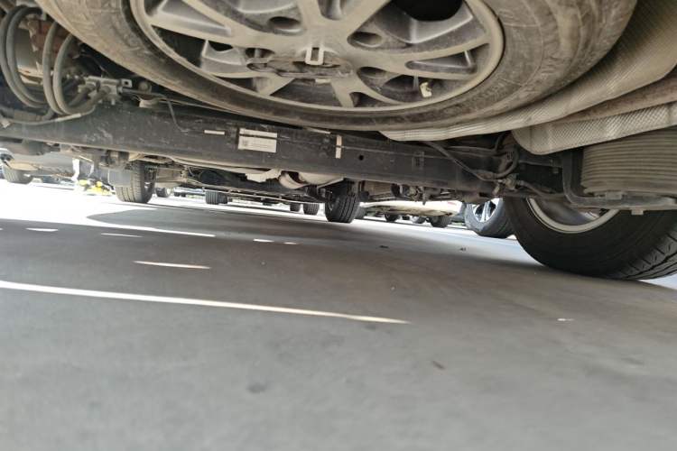 Used Juntian Black Warrior Youth 2025 2.0T Gasoline Top-of-the-Line Version Chassis Rear