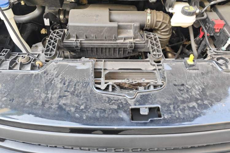 Used Juntian Black Warrior Youth 2025 2.0T Gasoline Chasing Light Edition Engine Bay
