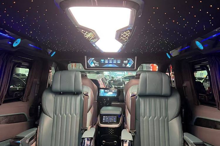 Used Juntian Black Warrior Youth 2025 2.0T Gasoline Top-of-the-Line Version Interior 3