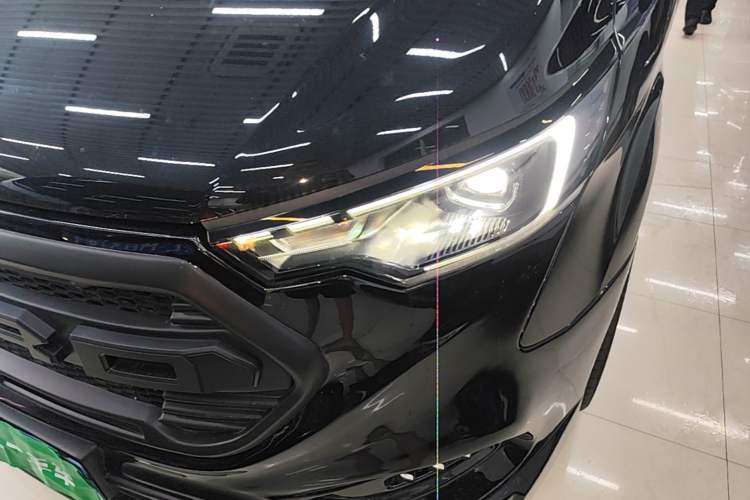 Used Juntian Black Warrior Youth 2025 2.0T Gasoline Chasing Light Edition Left Front Headlight