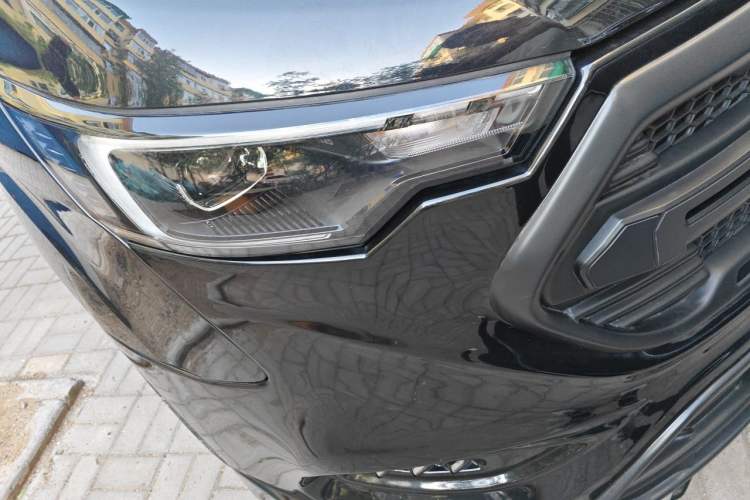 Used Juntian Black Warrior Youth 2025 2.0T Gasoline Chasing Light Edition Right Front Headlight