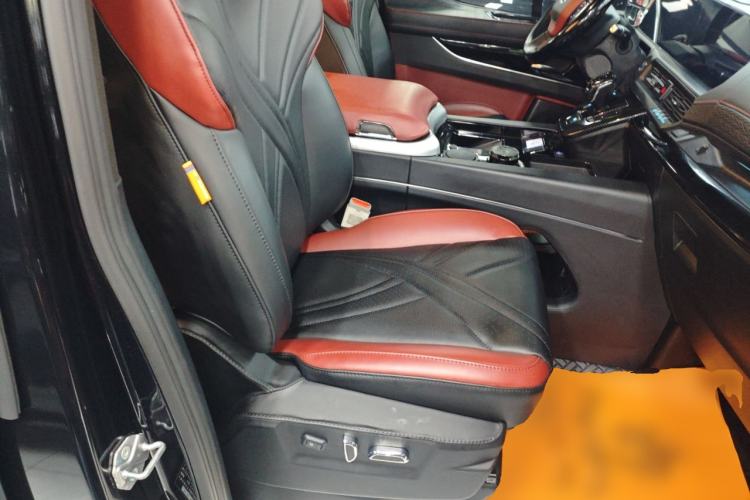 Used Juntian Black Warrior Youth 2025 2.0T Gasoline Top-of-the-Line Version Right Front Seat
