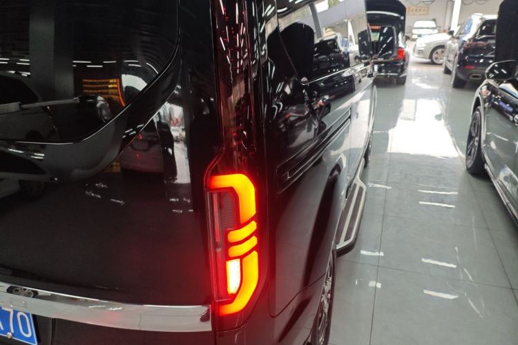 Used Juntian Black Warrior Youth 2025 2.0T Gasoline Top-of-the-Line Version Right Rear Taillight