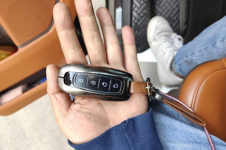Used Juntian Black Warrior Youth 2025 2.0T Gasoline Top-of-the-Line Version Vehicle Key