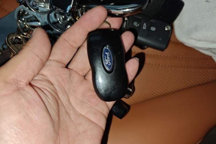 Used Juntian Black Warrior Youth 2025 2.0T Gasoline Top-of-the-Line Version Vehicle Key
