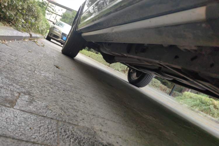 Used Juntian Yongmengzhe 2020 3.5T Luxury Edition Chassis Front Right