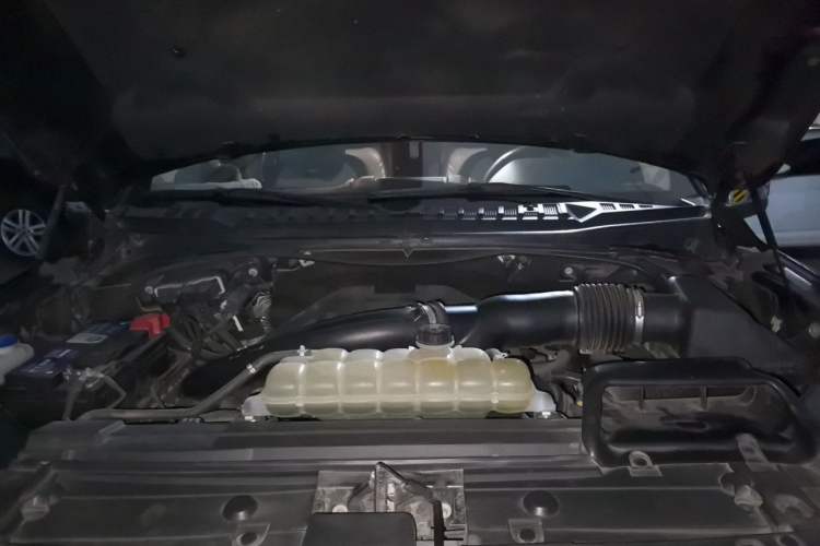 Used Juntian Yongmengzhe 2020 3.5T Luxury Edition Engine Bay