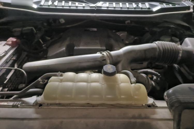 Used Juntian Yongmengzhe 2020 3.5T Luxury Edition Engine Bay