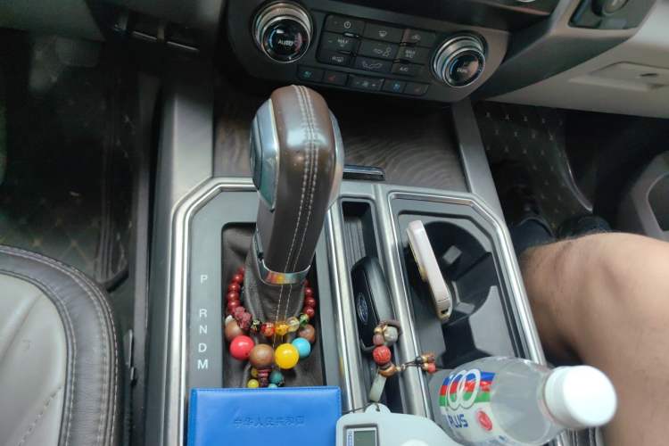Used Juntian Yongmengzhe 2020 3.5T Luxury Edition Gear Lever