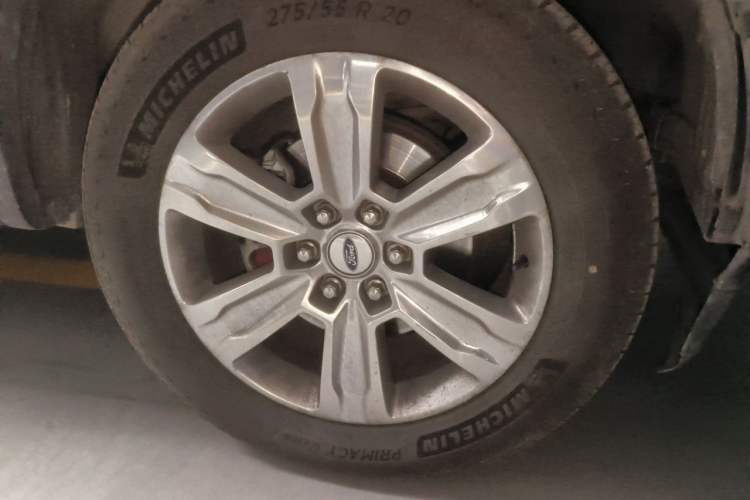 Used Juntian Yongmengzhe 2020 3.5T Luxury Edition Right Front Wheel Hub