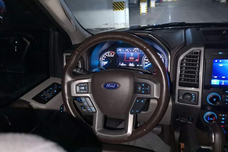 Used Juntian Yongmengzhe 2020 3.5T Luxury Edition Steering Wheel