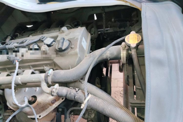 Used Kama Ruihang  Engine Bay Left