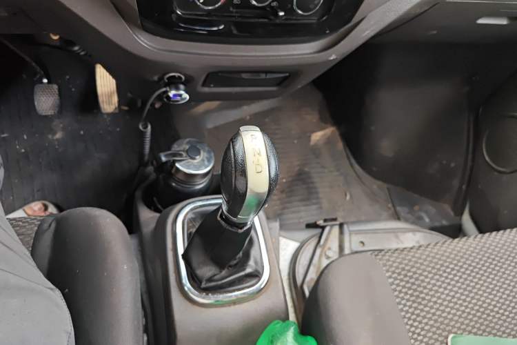Used Kama Ruijie 2022 ES26 Comfort Edition Anchi Jiangxi Gear Lever
