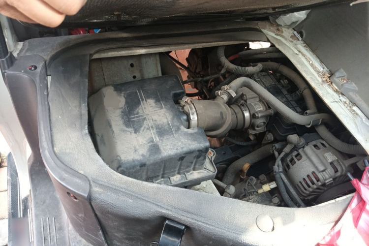 Used Kama Ruijie  Engine Bay