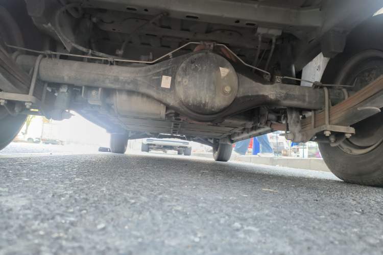Used Kama Ruijie 2022 ES26 Comfort Edition Anchi Jiangxi Chassis Rear