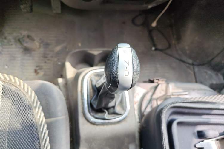 Used Kama Ruijie 2022 ES26 Comfort Edition Anchi Jiangxi Gear Lever
