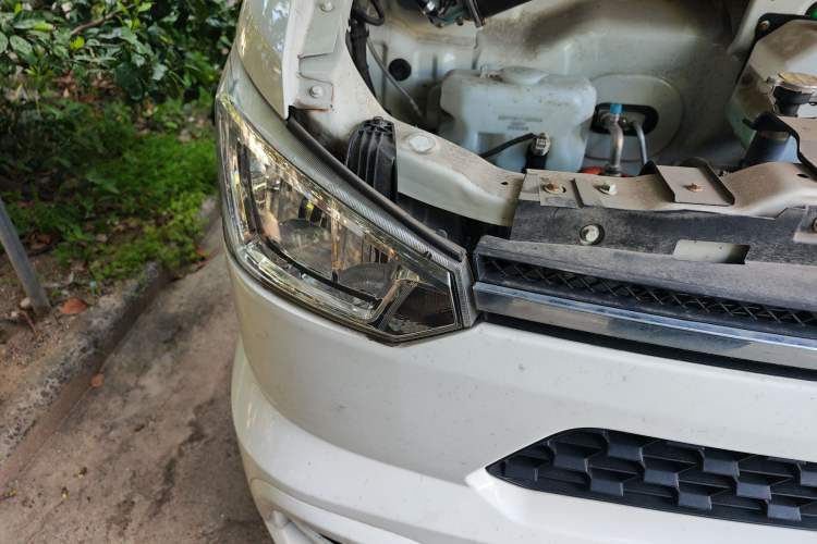 Used Kama Ruijie 2022 ES26 Comfort Edition Anchi Jiangxi Right Front Headlight