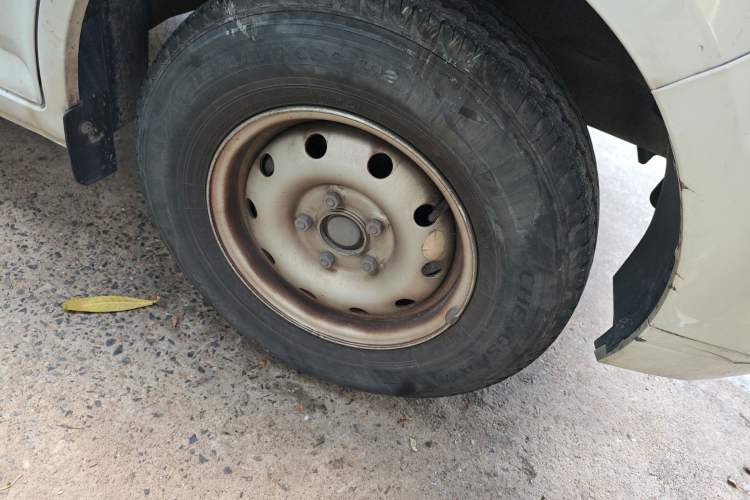 Used Kama Ruijie 2022 ES26 Comfort Edition Anchi Jiangxi Right Front Wheel Hub