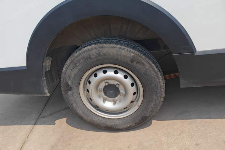 Used Karry Dolphin EV 2019 Smart Edition Right Rear Wheel Hub